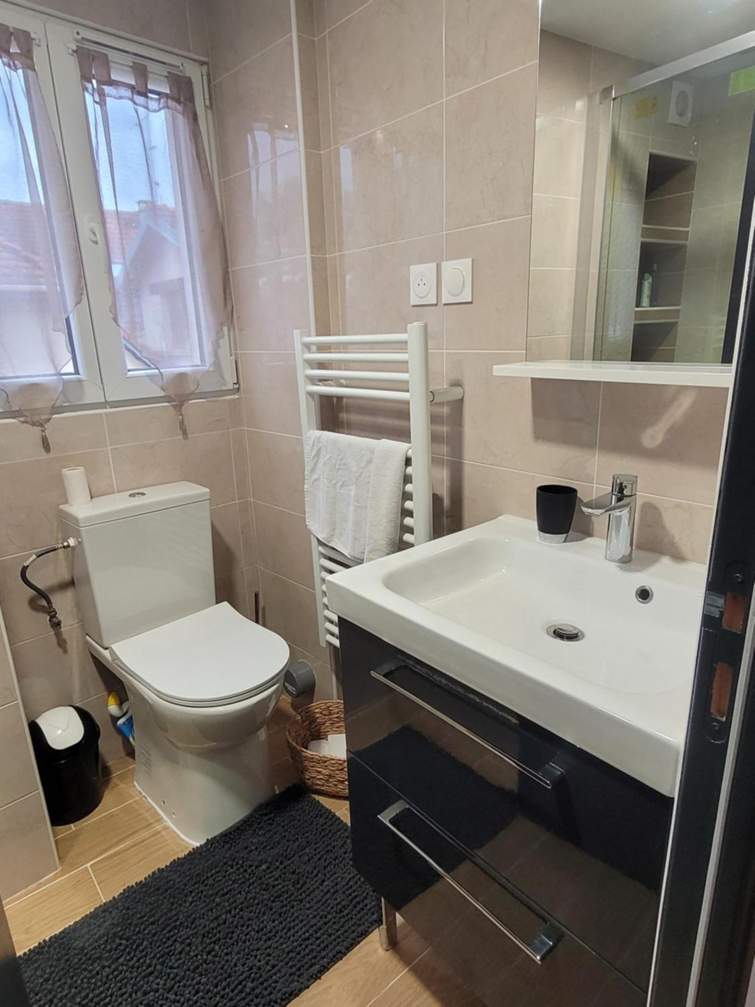 Groslay Appartement Prive A 15Mn De Paris Et Proche Enghien Les Bains מראה חיצוני תמונה